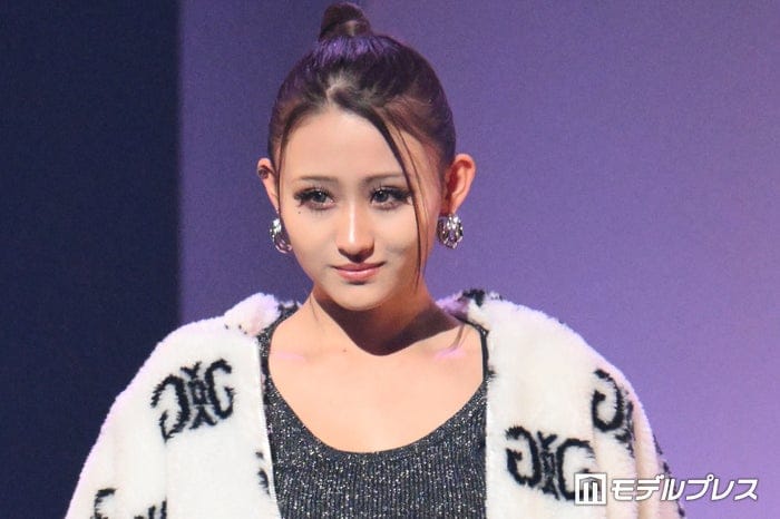 「今日好き」出身ギャル、“久々前髪あり”ビジュに絶賛の声「新鮮で可愛い」「印象変わる」