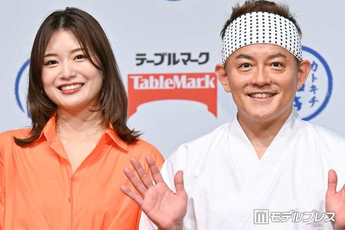 2児の父・スピードワゴン井戸田潤、長男抱えるお出かけショット話題 妻・蜂谷晏海が公開「二人乗りベビーカーが大活躍な日でした」
