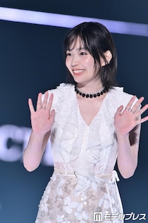 日曜劇場出演女優、美ウエスト際立つクロップドキャミ姿に熱視線「破壊力抜群」「くびれ綺麗」と反響