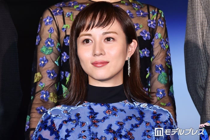 比嘉愛未「最高な焼き加減」のステーキ公開「圧巻の断面」「お店レベル」と反響