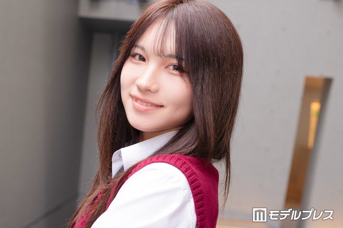 「今日好き」榊原樹里（じゅり）、アシメワンピで大胆脚見せ「スタイル神」「脚がめっちゃ綺麗」と反響