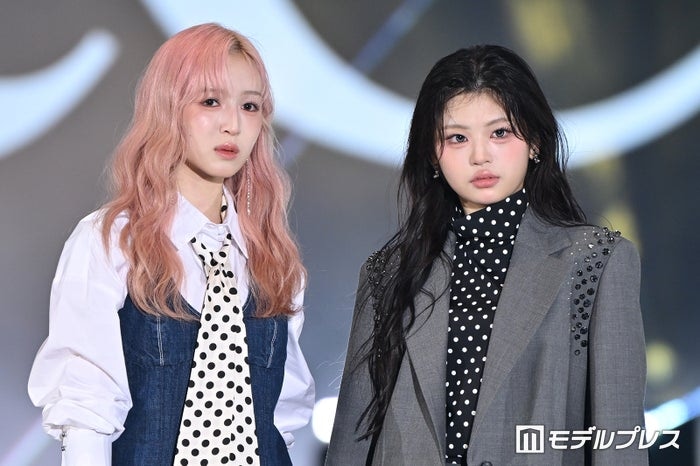 ME:I・SUZU（山本すず）＆RINON（村上璃杏）、ドットのリンクコーデで登場 笑顔封印ランウェイに反響「ギャップに悶絶」「表情に釘付け」【ガルアワ2026SS】