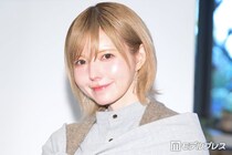 益若つばさ、美脚際立つ春のミニワンピ披露「可愛すぎる」「うにちゃんとの2ショットに癒される」と反響