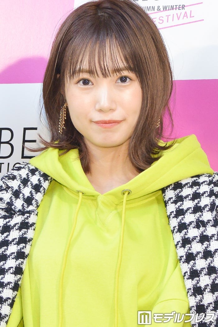 元HKT48メンバー、美背中際立つ大胆肌見せトップス姿披露 夫は「おぼっちゃまくんみたいだね」