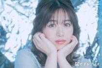元AKB48メンバー、脚線美披露のミニワンピ×ロングブーツ姿「バランスが完璧」「透明感すごくて見惚れる」と反響
