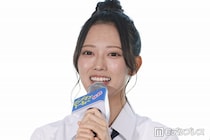 日向坂46清水理央、オフショル×ショーパン「ひな誕祭」衣装で美脚スラリ「天使」「スタイル抜群で憧れる」と反響