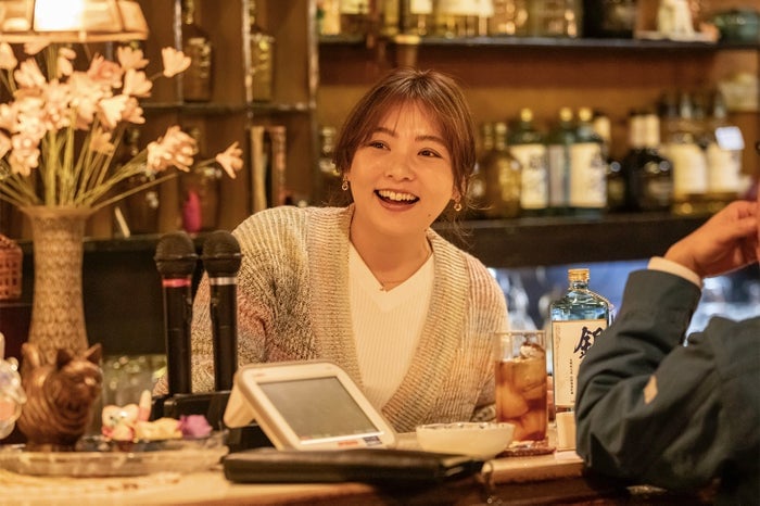 黒木華主演「銀河の一票」初回、“スナックのママ役”野呂佳代の演技に絶賛相次ぐ「ハマり役すぎる」「登場した瞬間から存在感がすごい」