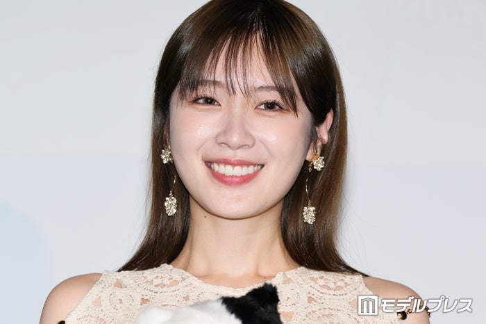 元乃木坂46高山一実、9年前のディズニーショット公開「ずっと変わらず可愛い」「あどけなくて尊い」と反響