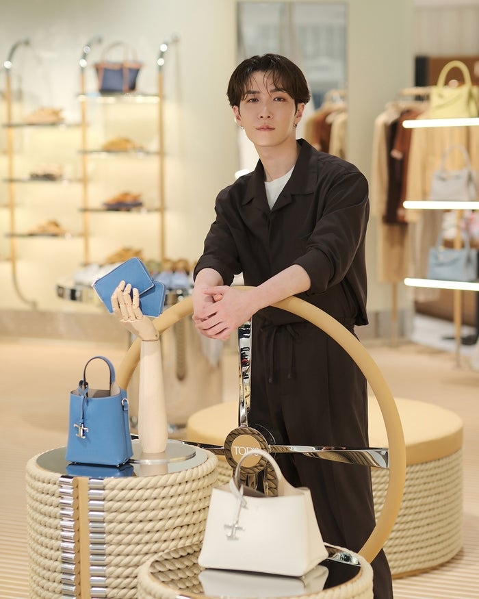 Snow Man渡辺翔太、伊勢丹新宿店に降臨 ブランドアンバサダー務めるトッズ ポップアップに初来場