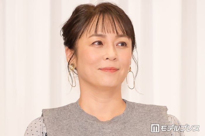 佐藤仁美、ヘアカットで印象ガラリ「とても似合ってます」「本物の美人なのが分かる」と絶賛の声