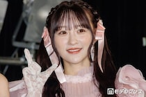 ＝LOVE音嶋莉沙、プリーツミニスカ姿で美脚スラリ「お姫様みたい」「ポニーテール最高」の声