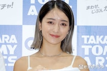 第1子妊娠中のみちょぱ、美脚際立つプールサイドショット公開「お腹ふっくらしてて尊い」「健康的な美ボディ」の声