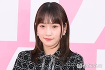 川栄李奈、ミニワンピ×ハイソックスで美脚スラリ「スタイル良すぎ」「美女オーラすごい」と反響