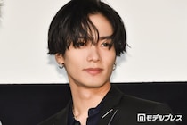 活動再開のTHE RAMPAGE川村壱馬、約半年ぶりにライブ出演 ボーカル3人の“肩寄せショット”も公開