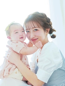 辻希美の第5子・夢空ちゃん、初雑誌撮影 親子で「ひよこクラブ」表紙登場