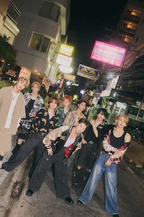 MAZZEL、初の写真集決定 パタヤの夜道で撮影した表紙公開