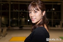 テレ朝・三谷紬アナ、令和ロマンのグッズ着こなした美脚コーデ＆3ショット公開「脚長い」「スタイル抜群」と絶賛の声
