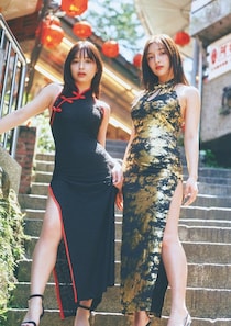 “エリマリ姉妹”Erika＆百瀬まりな、チャイナドレス姿で圧巻美脚際立つ「週プレ」表紙登場