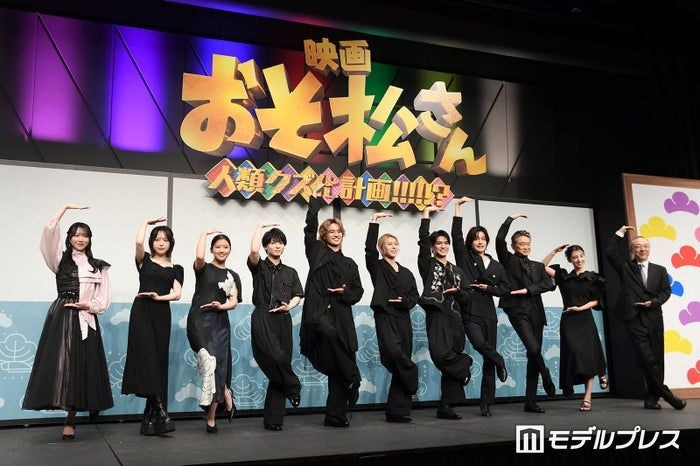 Aぇ! group「おそ松さん」イベントで大暴れ 佐野晶哉＆正門良規“だるまの上で謝罪”に総ツッコミ