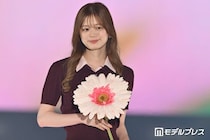 紺野彩夏、カリフォルニアディズニーで美脚披露「おしゃれ上級者」「スタイル抜群」と反響