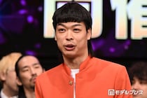 バッテリィズ・エース、父親が「カッコ良すぎて父親界のエース」M-1準優勝芸人公開の顔出しショットが話題「似てる」「渋くておしゃれでイケオジ」