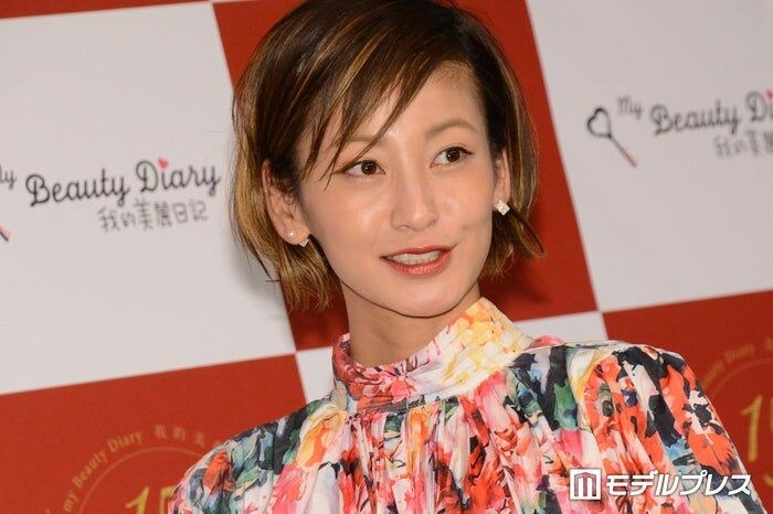 2児の母・西山茉希「二日違いの運動会」次女のキャラ弁&長女の“全部のっけ丼”弁当公開「豪華すぎる」「ボリュームすごい」と反響
