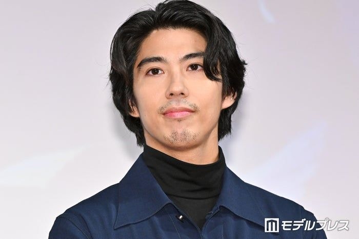賀来賢人、互いに“共演NG”だった女優「頼むから何かが起きて来ないでくれ」気まずかった唯一の共演経験とは