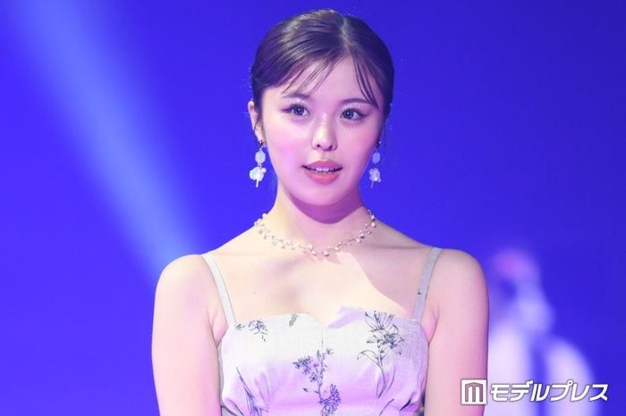 人気クリエイター・おさき、イケメン弟＆美人妹との密着ショット公開「美男美女」「絵になりますね」