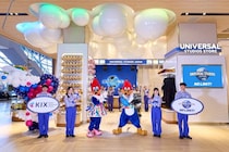 USJ、常設ショップが関空第1ターミナルに誕生 限定グッズ＆パーク外初の専用自販機も