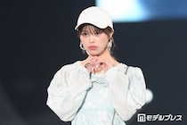 人気クリエイター・おさき、美人妹とお揃いパジャマ姿公開「2人とも美脚すぎる」「そっくりで可愛い」の声