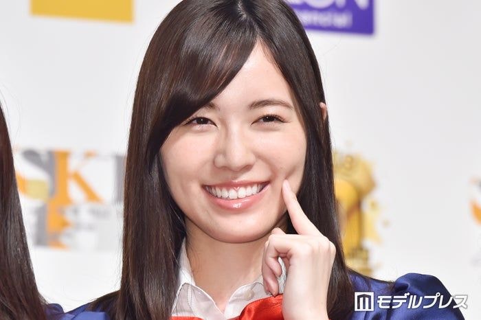 松井珠理奈「かなり赤い」雰囲気ガラリの新ヘアに反響「一瞬誰かと」「お人形さんみたい」