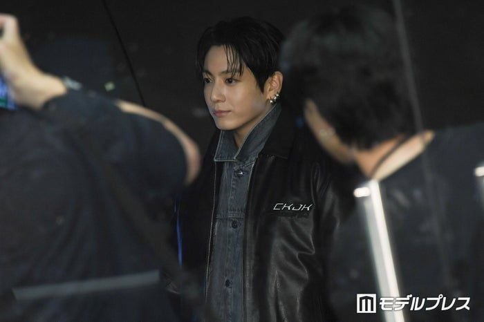 BTS・Jung Kook（ジョングク）原宿降臨 車乗り込む直前まで神対応に歓声鳴り止まず