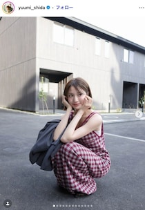 志田友美、20歳差の母親と“腹筋チャレンジ”公開「美人遺伝子強い」「姉妹みたい」と反響