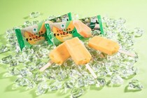ファミマ、メロン果汁21％の濃厚アイスが今年も登場 夕張＆富良野の恵みを贅沢に配合