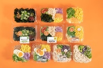 ファミマ、価格そのままサラダ具材最大50％増量 人気企画復活「シーチキン＆たまごのサラダ」など5品対象