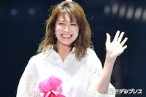 木村沙織、3歳息子とのコンビニお買い物ショットに反響「しっかり両手で持ってて可愛い」「真剣で愛おしい」