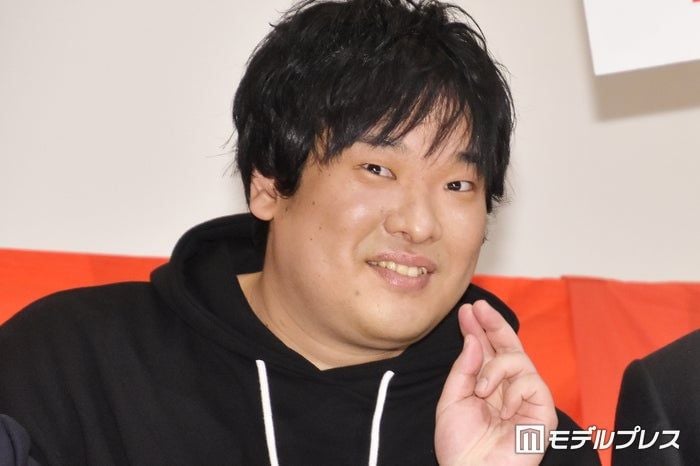 岡崎体育、心身の体調不良で療養へ イベント前日に出演見送り発表