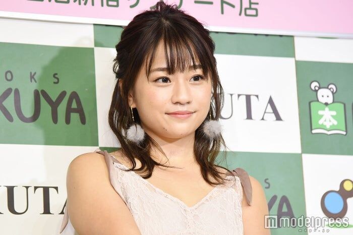 元AKB48メンバー、大胆オフショル姿で美肩ライン輝く「セクシーで大人っぽい」「いい女感すごい」と反響