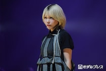 元乃木坂46川後陽菜、個性派透け感コーデから美脚ちらり「着こなせるのすごい」「小顔際立つ」と反響相次ぐ【学生ランウェイ名古屋】
