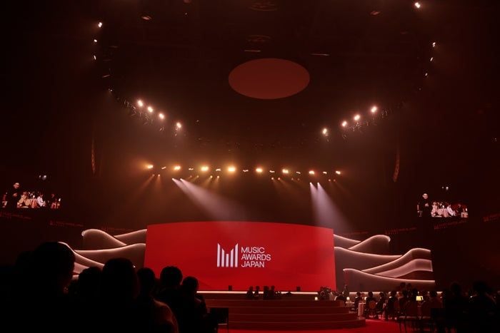 国際音楽賞「MAJ2026」豪華オープニングに反響「メッセージ性強い」「会場への繋げ方がすごすぎる」