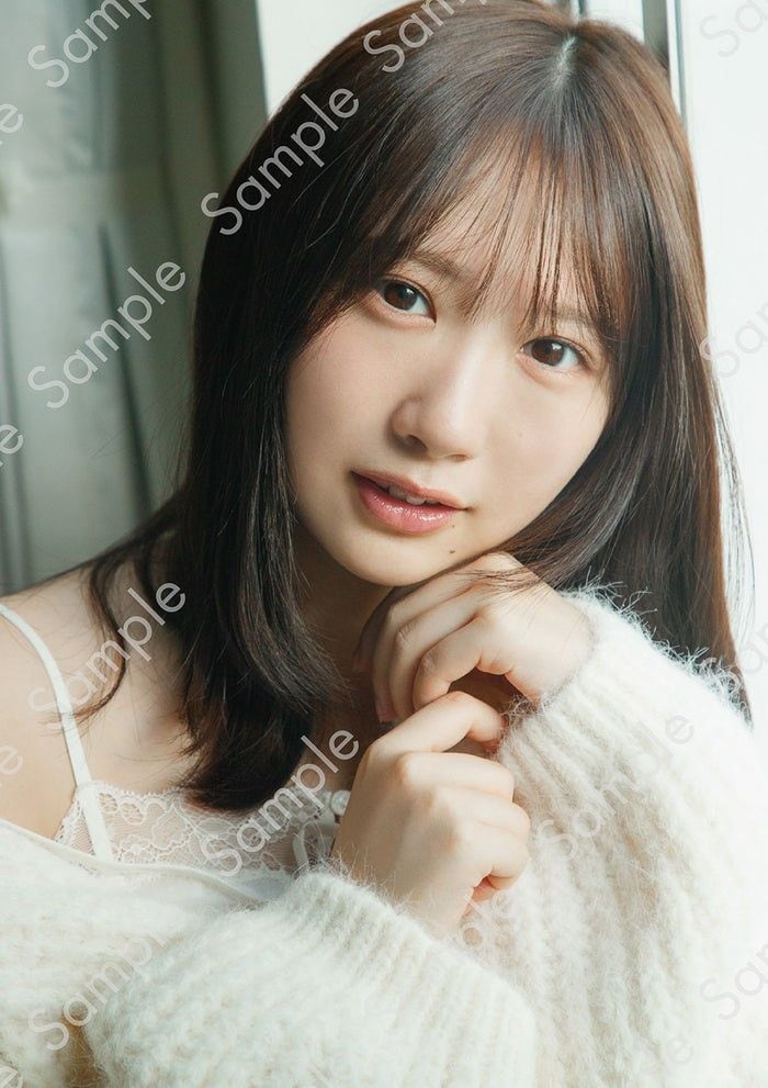 日向坂46藤嶌果歩、色とりどりな表情魅せる 1st写真集“書店別特典”ポストカード11種&ポスター6種公開【果実の歩幅】