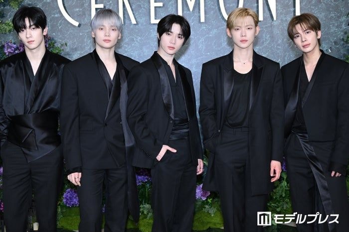 TXT、ファン待望の「マツケンサンバⅡ」カバーが話題「疲れが吹っ飛ぶ景気の良さ」「スーパーテヒョンタイム最高」