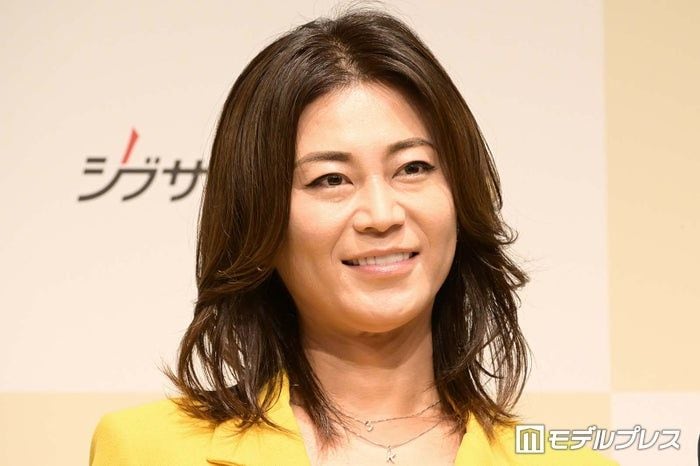 氷川きよし、マヌカハニー使った“減量中のデザート”に反響「贅沢感ある」「フォークのチョイスまでお洒落」