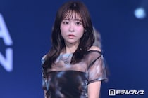FRUITS ZIPPER櫻井優衣、透け感コーデでオーラ全開 笑顔封印ランウェイに釘付け【オキコレ2026】