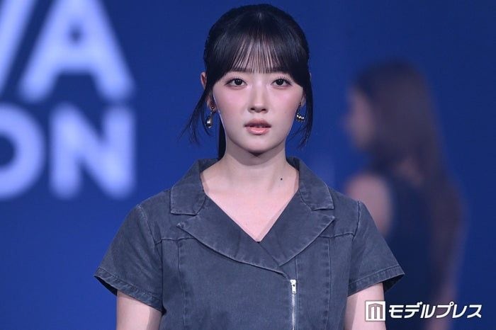 CUTIE STREET川本笑瑠、クールな視線でギャップ見せ「どの系統も似合ってすごい」「見惚れる」と反響【オキコレ2026】