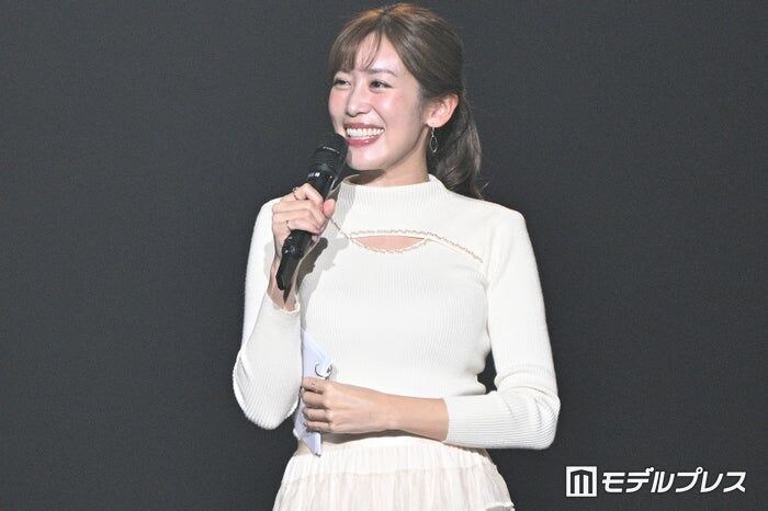 元NHK中川安奈アナ、美ボディ際立つノースリぴったりニット姿に「スタイル抜群」「見惚れてしまう」と絶賛の声