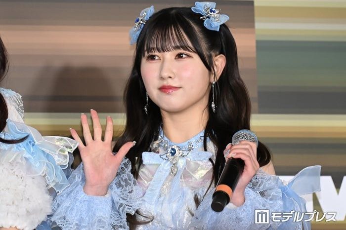 ＝LOVEメンバー「肩出し珍し」ノースリミニワンピ姿にファン悶絶「新鮮でドキッとした」「可愛さがさらに引き立ってる」