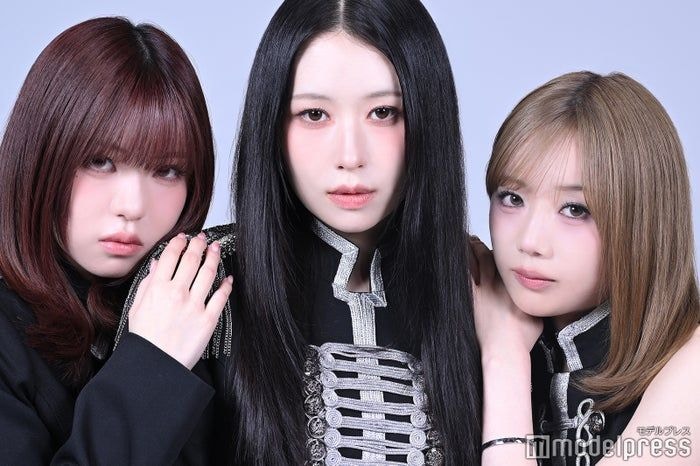 【ME:I「花咲く道」インタビュー前編】新曲は高難度楽曲に挑戦 MOMONA&KEIKO&TSUZUMIがレコーディング秘話告白「大苦戦しました」