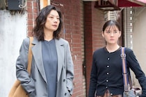 【さよならノワール 第1話】元“マル暴”刑事・夏海（小池栄子）のもとに心理学者・絵梨子（北香那）が出向