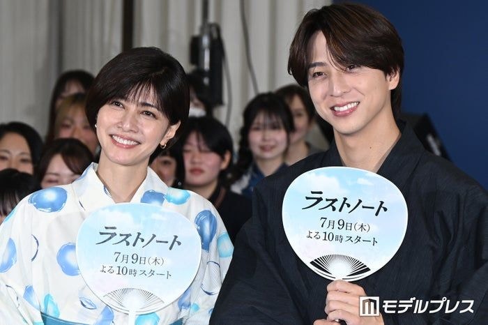内田有紀&timelesz寺西拓人、トレンド1位で話題のビジュアルは嵐の中撮影「実は過酷な状況」笑顔の裏側【ラストノート】